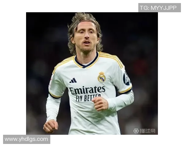 足球界传奇退役次数最多的明星是谁揭秘